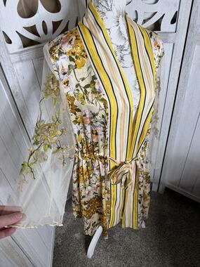 Aratta Silent Journey Yellow Floral Kimono Duster Appliqué Floral Size Medium